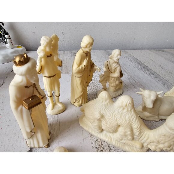 Vintage Hong Kong plastic nativity Wiseman animals village Jesus donkey camel co - Picture 4 of 8